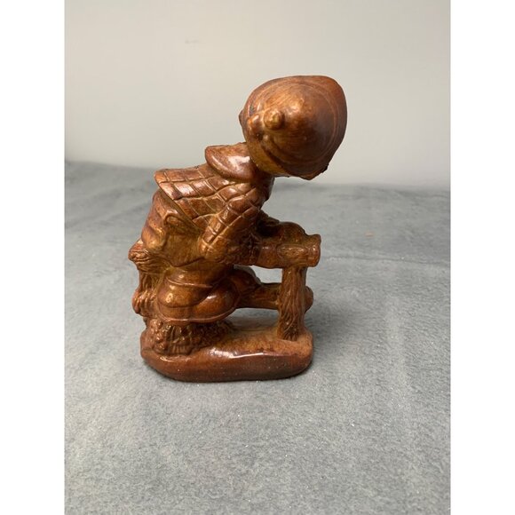 Vintage Faux Wood Wee Willie Winkie Boy Figurine Nursey Rhyme 1960s - Picture 3 of 9
